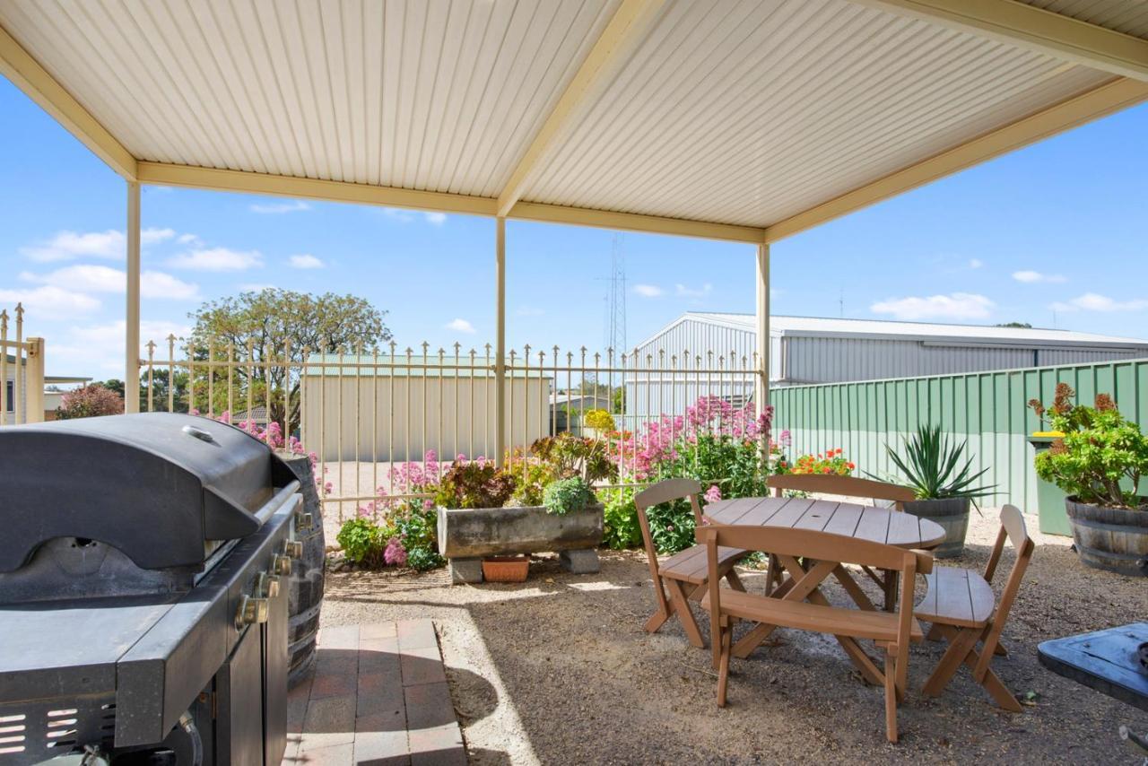 Moonta Bay Accommodation Port Moonta Exterior foto